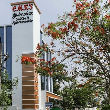 Treebo Trend Cmks Gulmohar Suites Kochi Exterior foto