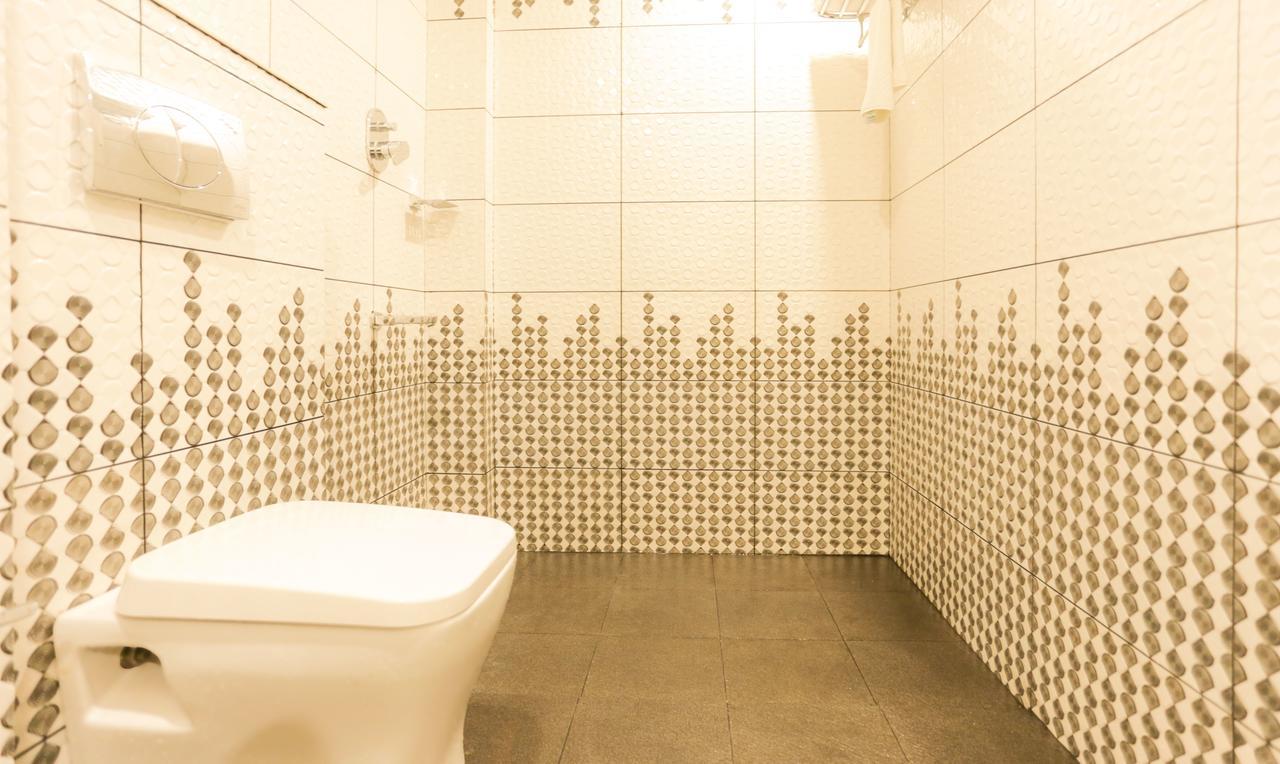 Treebo Trend Cmks Gulmohar Suites Kochi Exterior foto